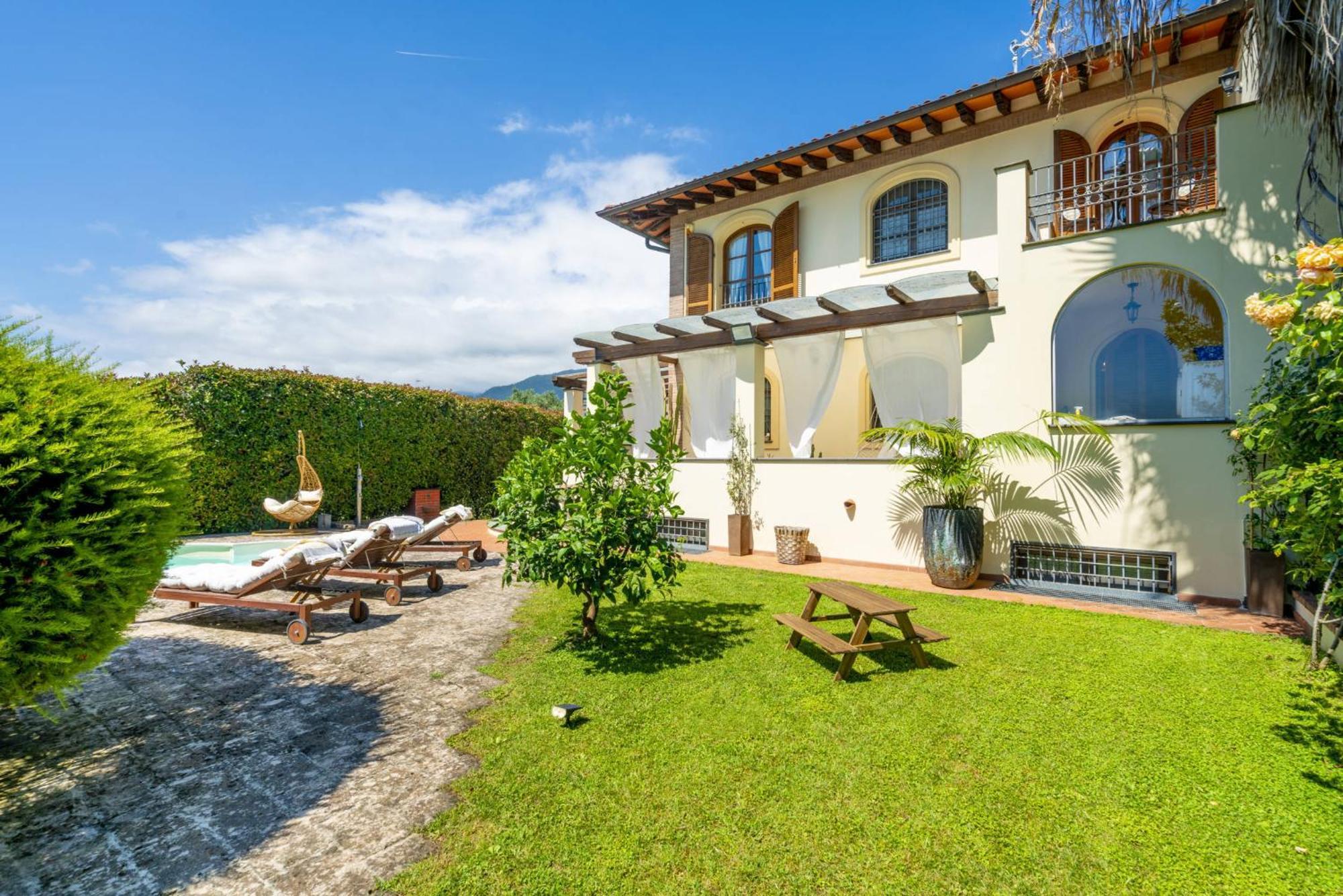 Villa Lorenzo Querceta Dış mekan fotoğraf
