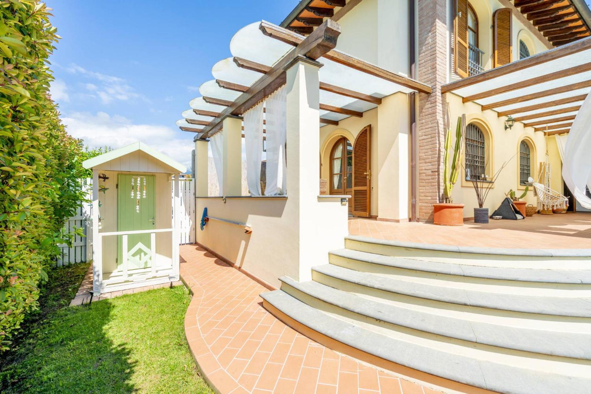 Villa Lorenzo Querceta Dış mekan fotoğraf